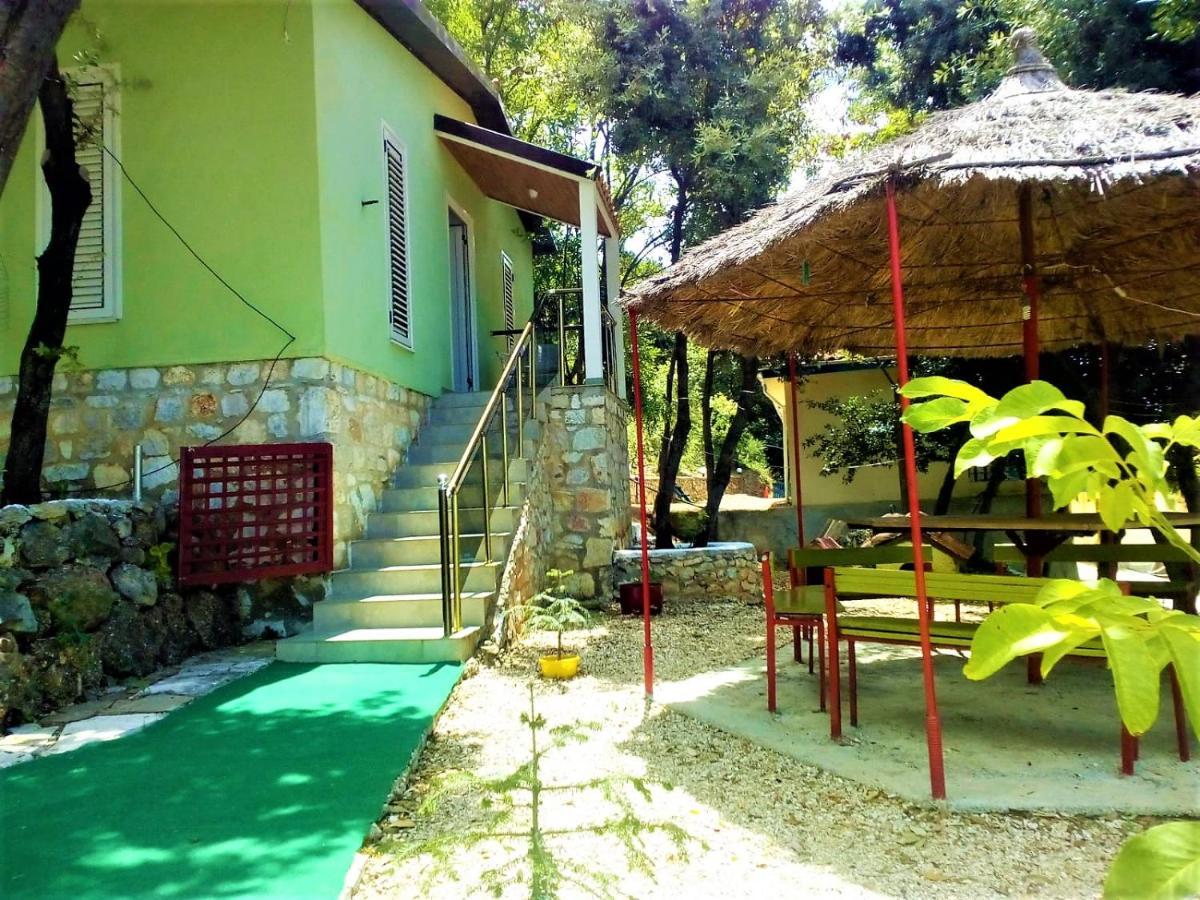 Ramo'S Green Beachside Retreat - Cozy 2 Bedroom Home Vlorë Екстериор снимка