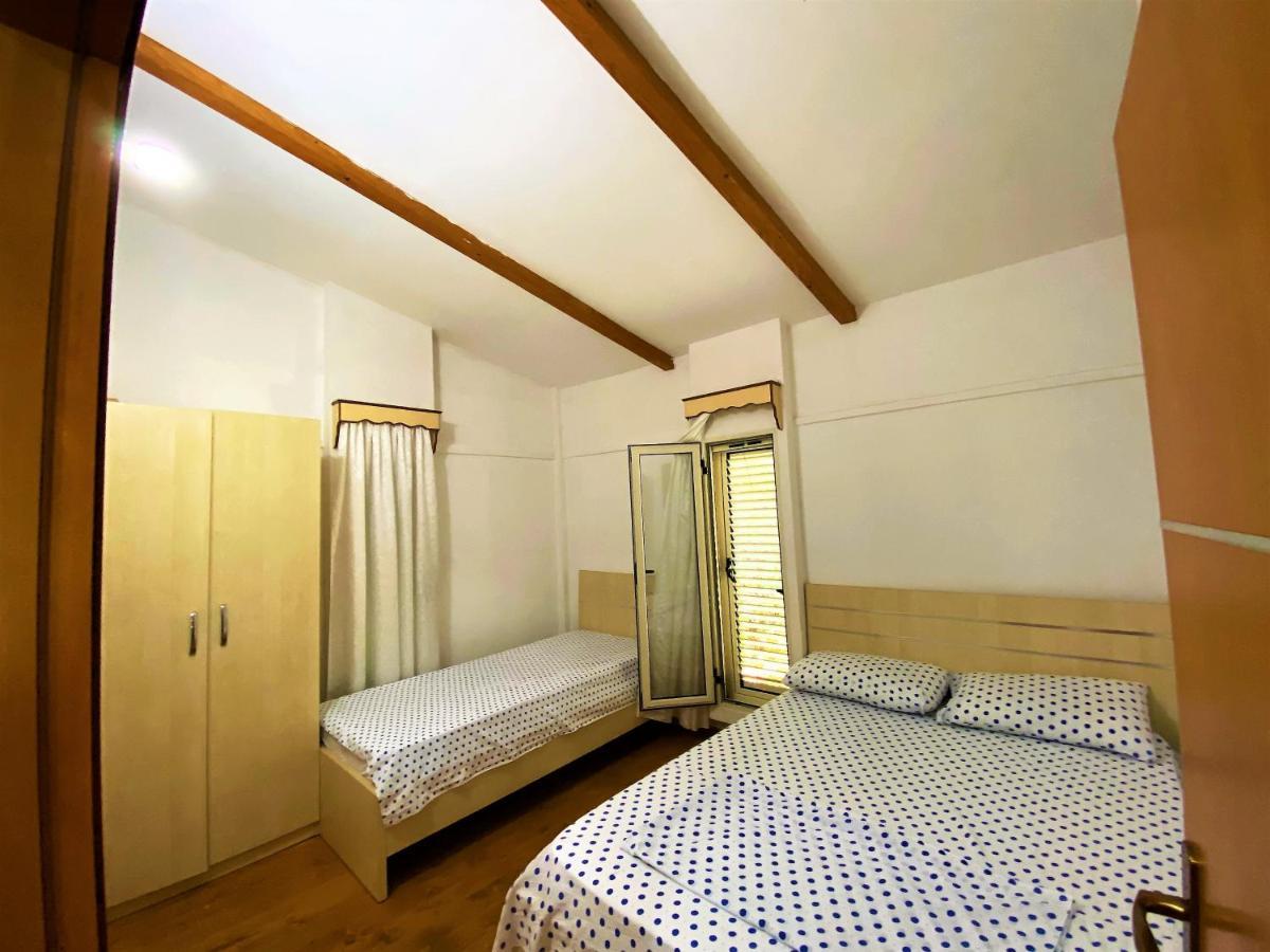 Ramo'S Green Beachside Retreat - Cozy 2 Bedroom Home Vlorë Екстериор снимка