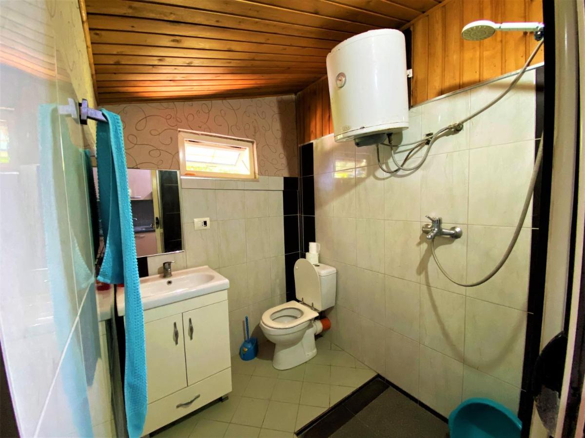 Ramo'S Green Beachside Retreat - Cozy 2 Bedroom Home Vlorë Екстериор снимка