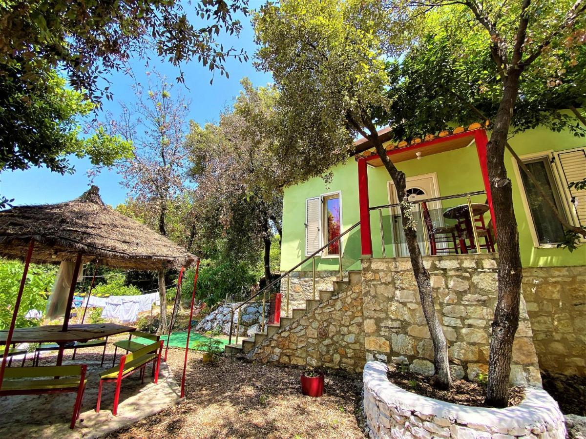 Ramo'S Green Beachside Retreat - Cozy 2 Bedroom Home Vlorë Екстериор снимка